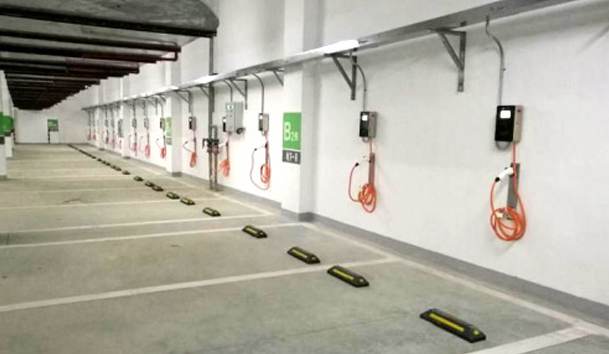 西鄉(xiāng)天福華府地下停車(chē)庫(kù)7KW交流充電樁項(xiàng)目